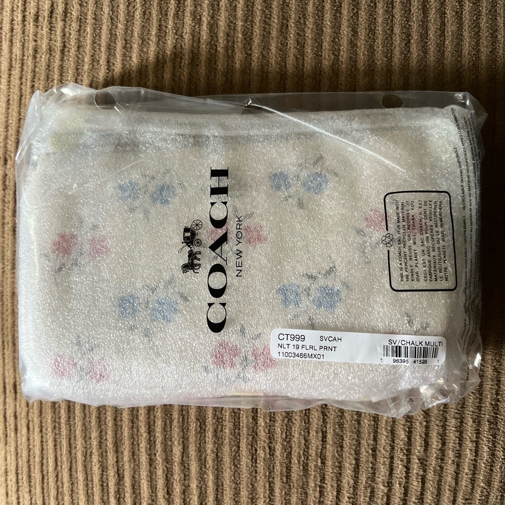 Coach Nolita 19 With Floral Print nwt in packaging - Picture 5 of 6